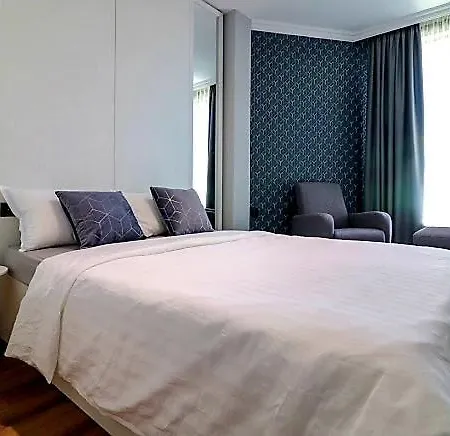 Kalianny Stylish And Cozy Apartment Near The Sea アパート