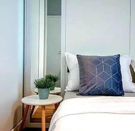 Kalianny Stylish And Cozy Apartment Near The Sea Apartman *
