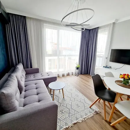 Kalianny Stylish And Cozy Apartment Near The Sea Apartman